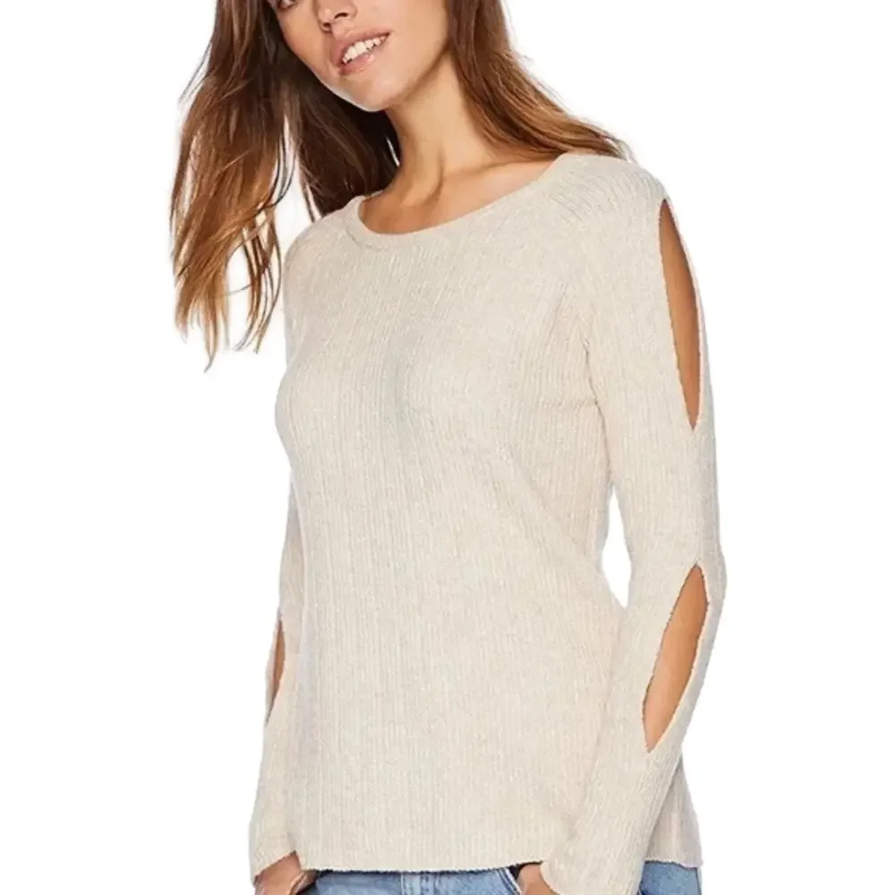 BB DAKOTA Women’s size extra small crewneck fitted cold shoulder cut out sweater